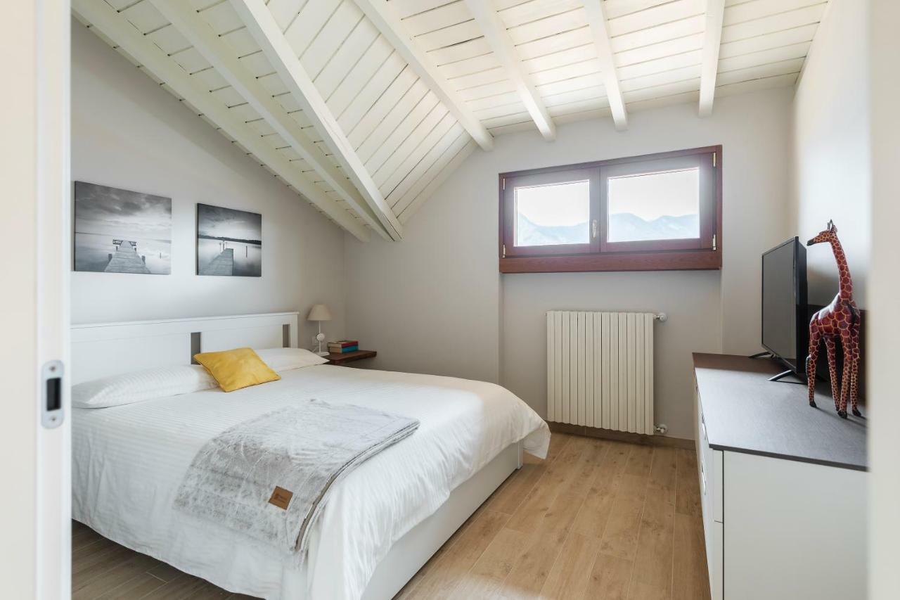 Mansarda I Cipressi Appartement Lenno Buitenkant foto
